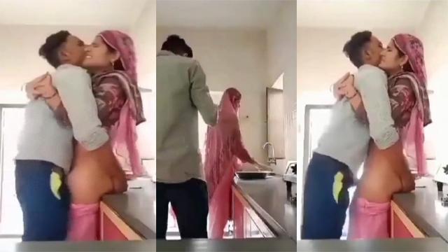 Mature Bhabhi illegal affair Devar Fucks Painful – Hindixxx